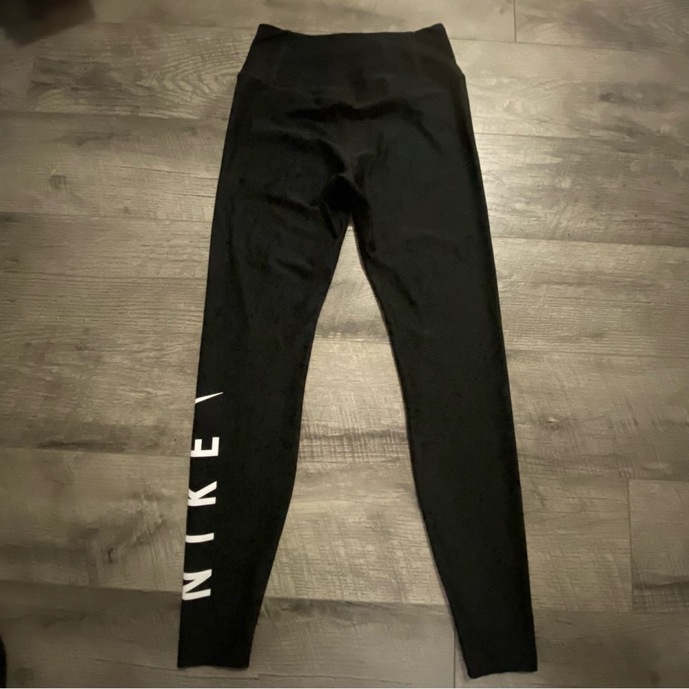 Black Nike Dri-fit women’s leggings.
